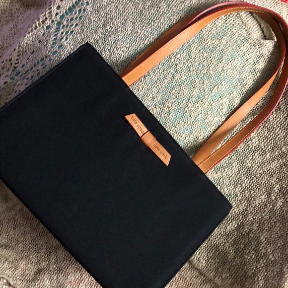kate spade Handbags - KATE SPADE cute purse 👛